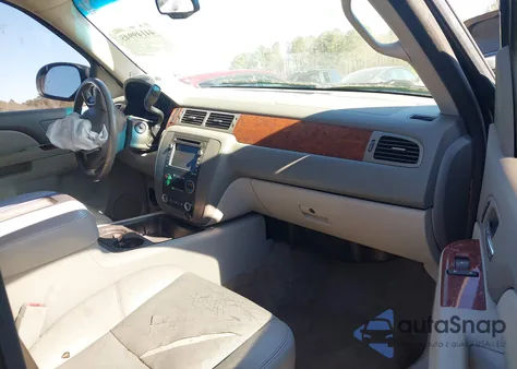 2011 GMC Yukon Xl 1500 Slt z USA, uszkodzony, nr VIN 1GKS2KE36BR398562